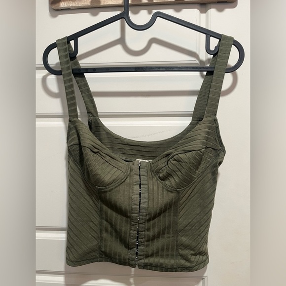 Free people top - Picture 1 of 3